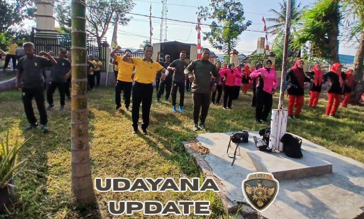 Sinergi TNI-Polri Meriahkan HUT POLRI ke-79 di Woha dengan Apel dan Senam Bersama