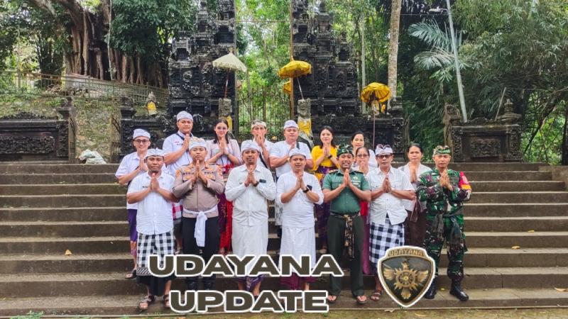 Persembahyangan Bersama di Pura Penyusuhan (Pura Penegil Gumi) Desa Kubutambahan dan di Pura Bukit Puncak Sinunggal Desa Tajun dalam rangka memperingati Ulang Tahun Kemerdekaan Republik Indonesia Ke-80