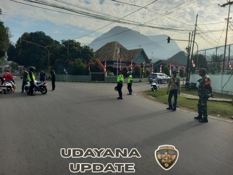 Jalan Sehat di Pantai Kotaraja, Kodim 1602/Ende Ajak Masyarakat Hidup Sehat dan Rukun