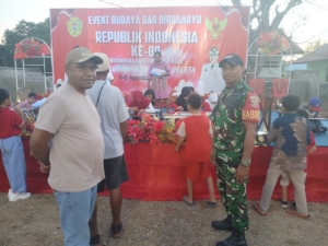 Babinsa Penkase Oeleta Jadi Juri Lomba Tarik Tambang