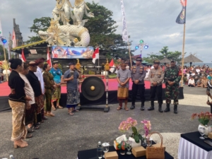 Babinsa 1623-05/Manggis hadiri dan monitoring kegiatan Parade beleganjur dalam rangka memeriahkan HUT RI Ke – 80.