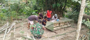 Babinsa Kodim 1602/Ende Aktif Awasi Keamanan Wilayah dan Dengarkan Aspirasi Masyarakat