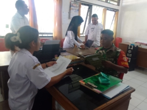 Monitoring Wilayah dan Puldata Teritorial, Babinsa Kodim 1602/Ende Pastikan Data Akurat