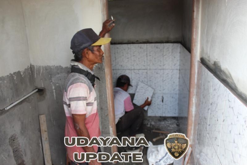 Gotong Royong Satgas TMMD Wujudkan MCK Layak untuk Warga Banjar Dentiyis