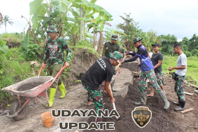 TMMD ke-125: TNI Bangun Jalan Usaha Tani Lengkap dengan Saluran Air Primer