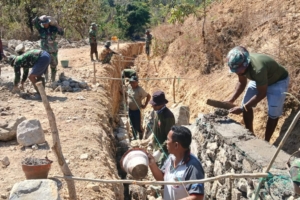 Satgas TMMD 125 Kodim Belu Kebut Pengerjaan Pembangunan Saluran Drainase