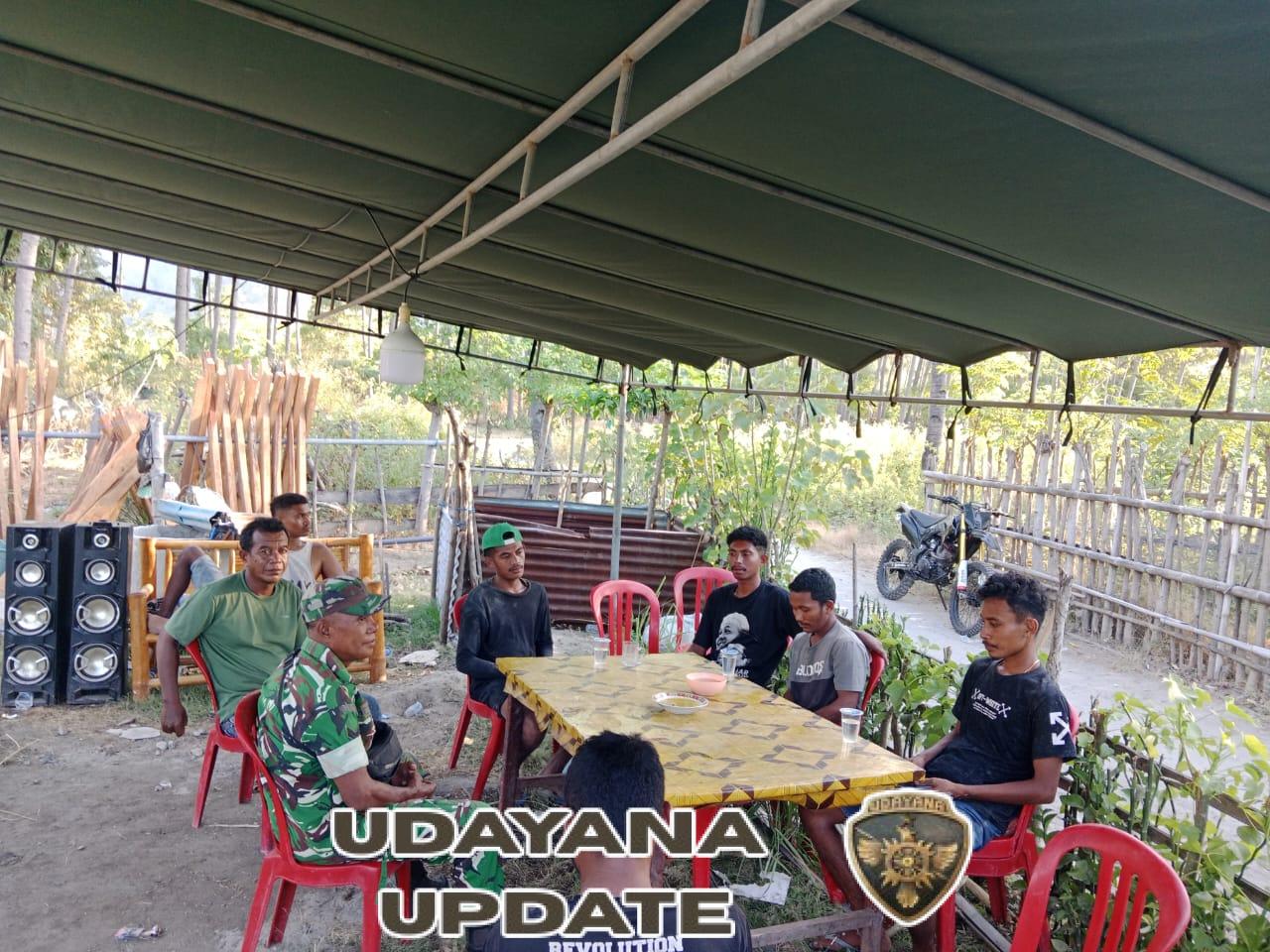 Babinsa TNI AD Hadir di Tengah Warga, Perkuat Kemanunggalan TNI-Rakyat