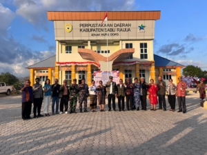 Panggung Hiburan dan Pameran Lokal Bangkitkan Semangat Warga