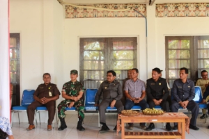 Dandim 1601/Sumba Timur Tinjau Geladi Upacara HUT RI ke-80