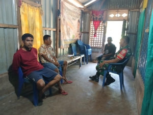 Babinsa Wolowaru Laksanakan Komsos dan Pengamanan Wilayah di Desa Kelurahan Wolojita