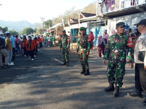 Koramil 1614-03/Hu’u Amankan dan Terlibat Sebagai Panitia Lomba Gerak Jalan 6 Km di Kecamatan Pajo