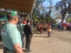 Kodim 1614/Dompu Kolaborasi dengan Pemda Gelar Lomba Gerak Jalan Unik Dorotangga