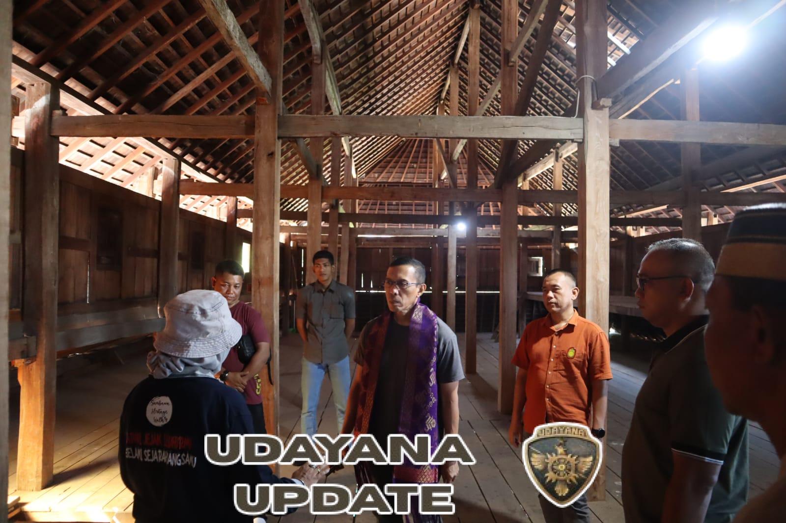 Dandim 1607 Kenalkan Kearifan Lokal Sumbawa ke Asops Kasad Saat Wasev TMMD 125