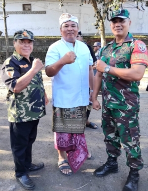 Babinsa Desa Mas Sertu Made Surita Bersama Tiga Pilar Pimpin Ziarah Nasional HUT Ke-80 RI