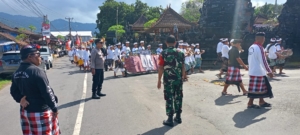 TNI-Polri Dan Pecalang Di Dawan Kelod Amankan Mepeed