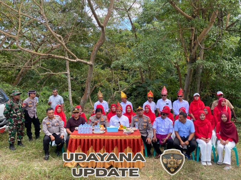 Babinsa Desa Tamekan Dampingi Kapolres Sumbawa Barat Cek Lomba Gapura HUT RI ke-80