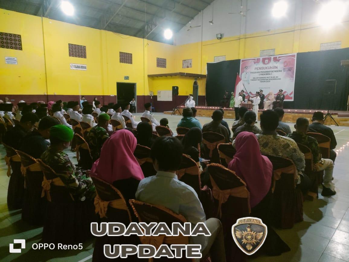 Pjs Danramil 1628-02/Sekongkang Hadiri Pengukuhan Anggota Paskibra HUT ke-80 RI Tingkat Kecamatan Sekongkang