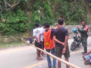 Babinsa Desa Wonda Dengarkan Aspirasi Warga Lewat Komsos dan Pamwil