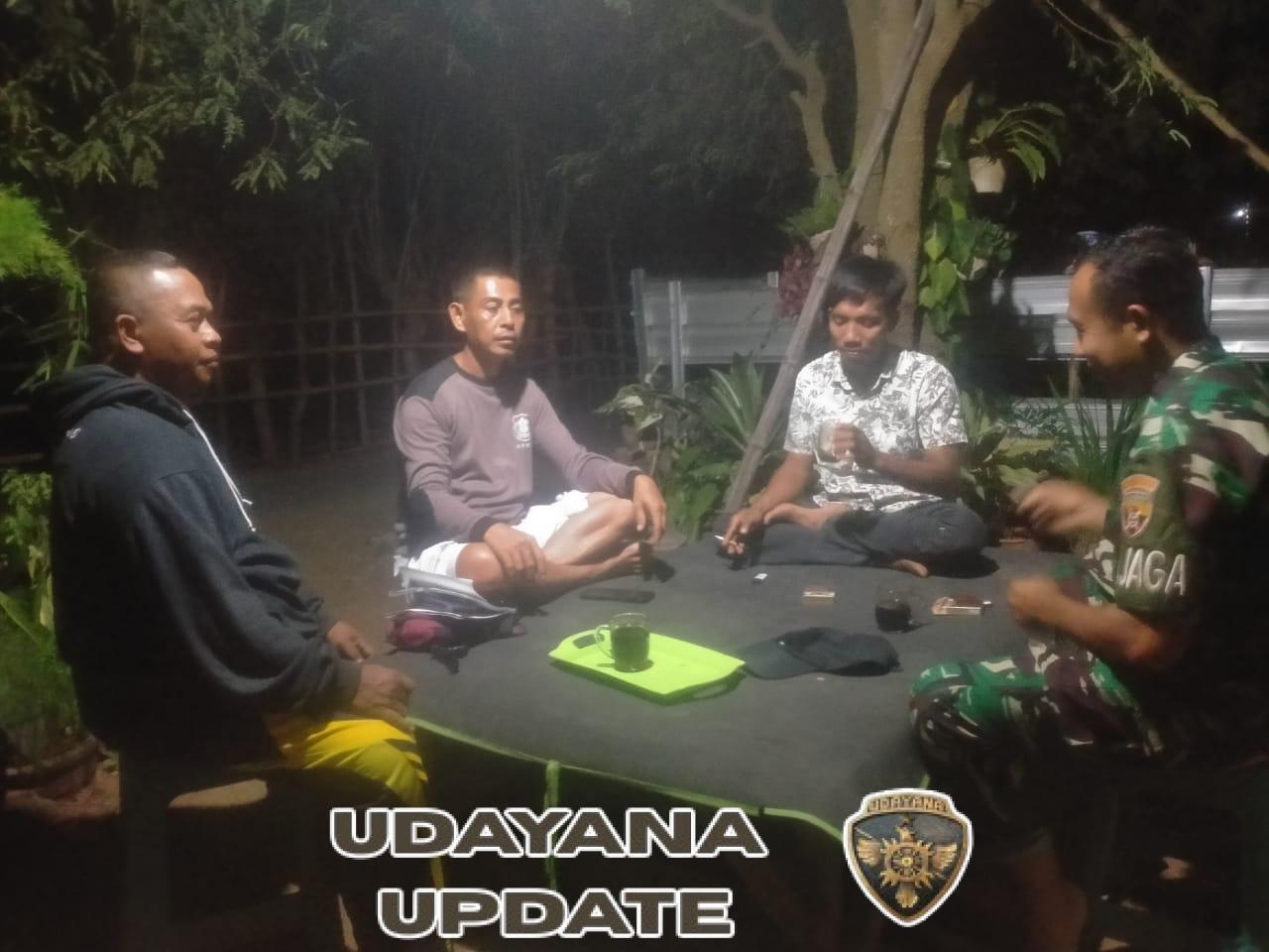 Sertu Sukardin Patroli Wilayah, Ajak Warga Jaga Ketertiban di Telaga Bertong