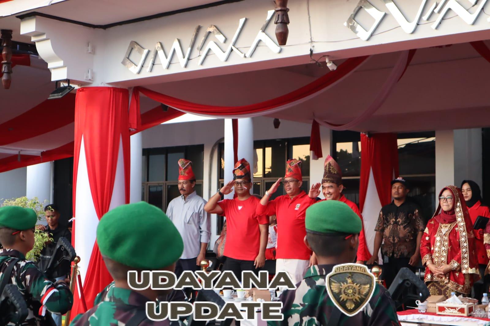 Dandim 1607/Sumbawa dan Forkopimda Apresiasi Semangat Peserta Pawai Alegoris