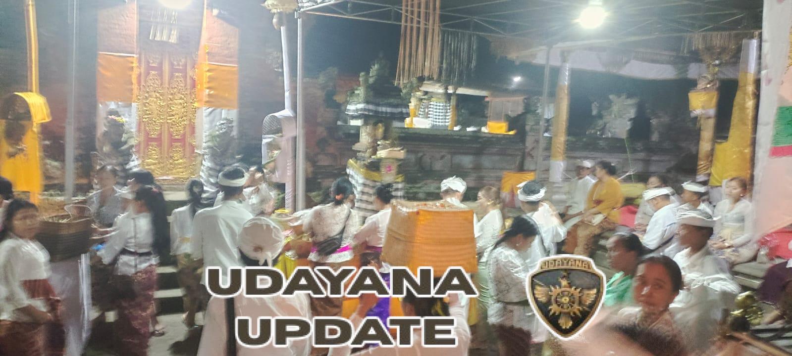 Piodalan Di Pura Dadia Agung Pasek. Gelgel Dikawal Babinsa, Wujud Nyata Konsistensi Aparat Kewilayahan