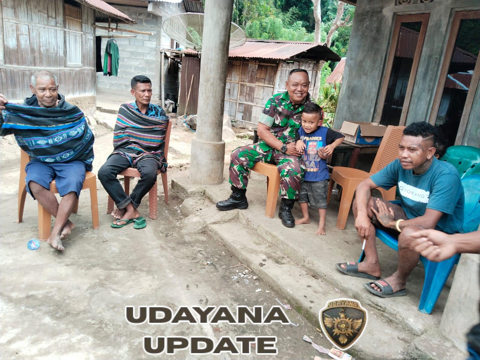 Babinsa Koramil 1602-03 Detusoko Aktif Lakukan Monitoring Keamanan di Desa Binaan