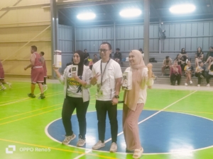 Sinergi TNI dan Perusahaan, Dandim 1628/Sumbawa Barat Hadiri Laga Persahabatan Basket