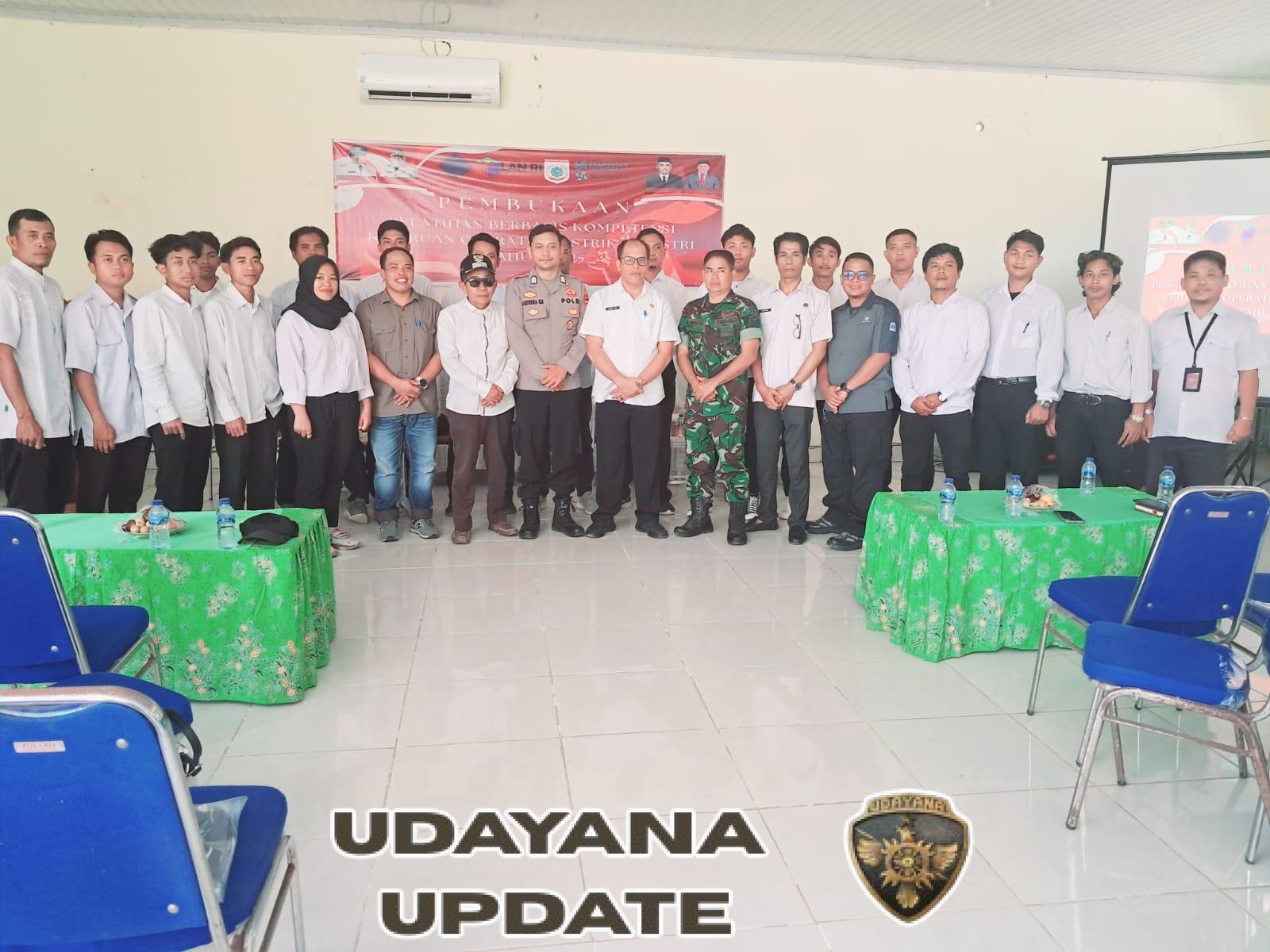 Bati Tuud Koramil 1628-04/Poto Tano Hadiri  Pembukaan Pelatihan Berbasis Kompetensi Operator Listrik Industri Tahun 2025.