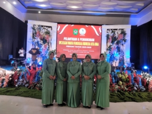 Babinsa Kelurahan Manggemaci  Amankan Pelantikan DPC IWAPI Kota Bima Periode 2025–2030