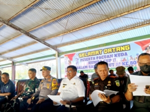 Dandim 1601/Sumba Timur Hadiri Pembukaan Pacuan Kuda HUMBA CUP II Meriahkan HUT RI ke-80