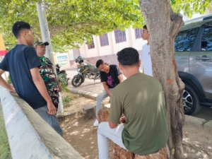 Babinsa 1602-01/Ende Gelar Komsos dan Pamwil, Wujudkan Rasa Aman di Kotaratu