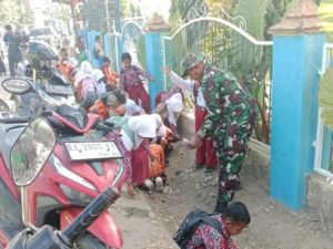 Gotong Royong Gabungan Sambut Kunjungan Bupati dan Wakil Bupati Bima di Desa Keli