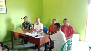 Warga Watu Rambung Tersenyum, BLT Dana Desa Disalurkan dengan Pengawasan Babinsa