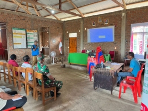 TNI Bersama Aparat Desa Dorong Program Desa Ramah Perempuan di Wulandoni