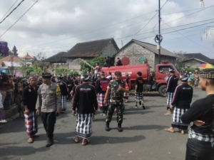 Tradisi Mecaru Mejaga Jaga Digelar, Aparat TNI Dan Polri Di Semarapura Kaja Gelar Pengamanan