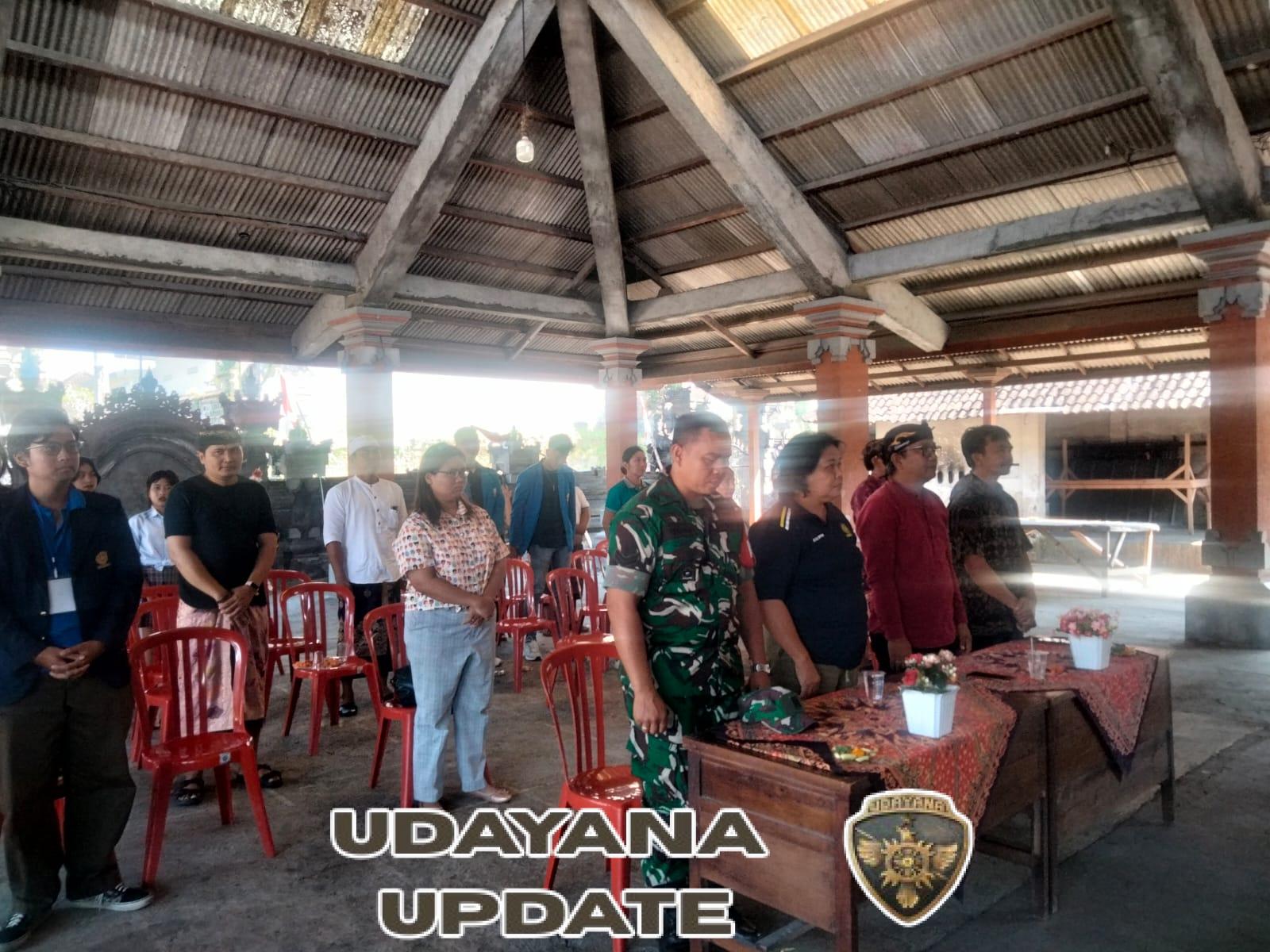 Babinsa Petak Hadiri Penutupan KKN PPM Universitas Udayana di Desa Petak