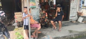 Komsos Babinsa Detusoko, Warga Sambut Positif Kehadiran TNI di Tengah Masyarakat