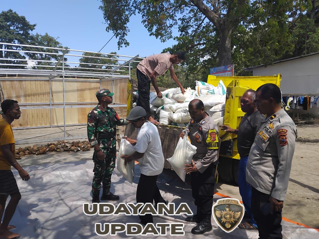 Wujud Kepedulian, Babinsa Koramil 1624-06/Wulanggintang dan Polsek Titihena Hadir untuk Warga Terdampak Erupsi Lewotobi