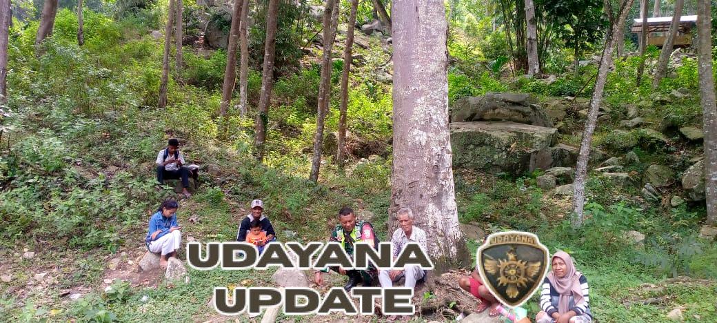 Dekatkan Diri dengan Masyarakat, Babinsa Laksanakan Komsos di Bokasape Timur