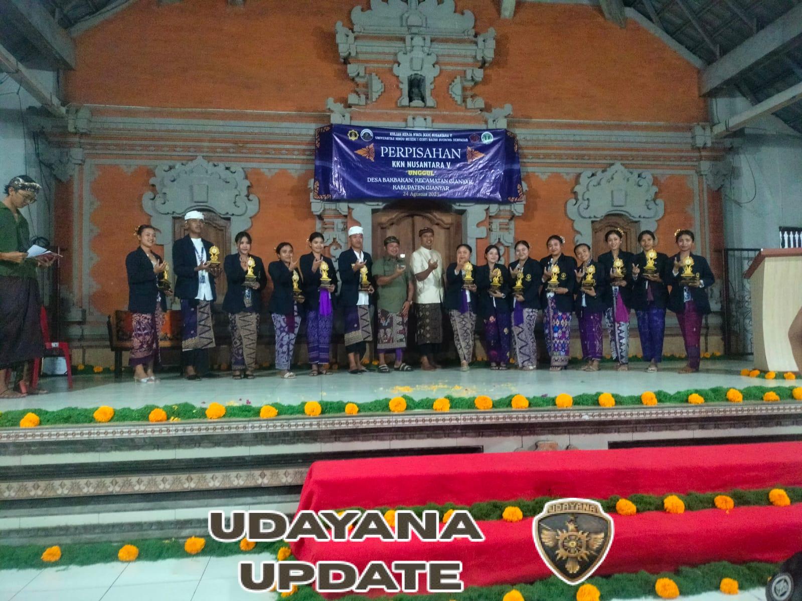 Babinsa dan Bhabinkamtibmas Dampingi Acara Syukuran Perpisahan KKN di Balai Banjar Angkling