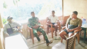 Babinsa Turunalu Tegaskan Pentingnya Kewaspadaan di Masa Perubahan Cuaca