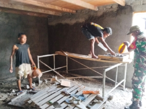 Karya Bhakti Babinsa Koramil Ende: Sinergi TNI dan Warga dalam Aksi Sosial