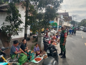 Monitoring dan Komunikasi Sosial Babinsa Ende Berjalan Lancar, Masyarakat Sambut Positif