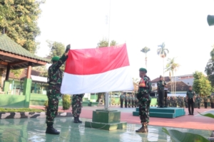 Upacara Hari Senin Di Kodim Klungkung Diwarnai Penerimaan Warga Baru Dan Penyerahan Tugas Danramil Nusa Penida