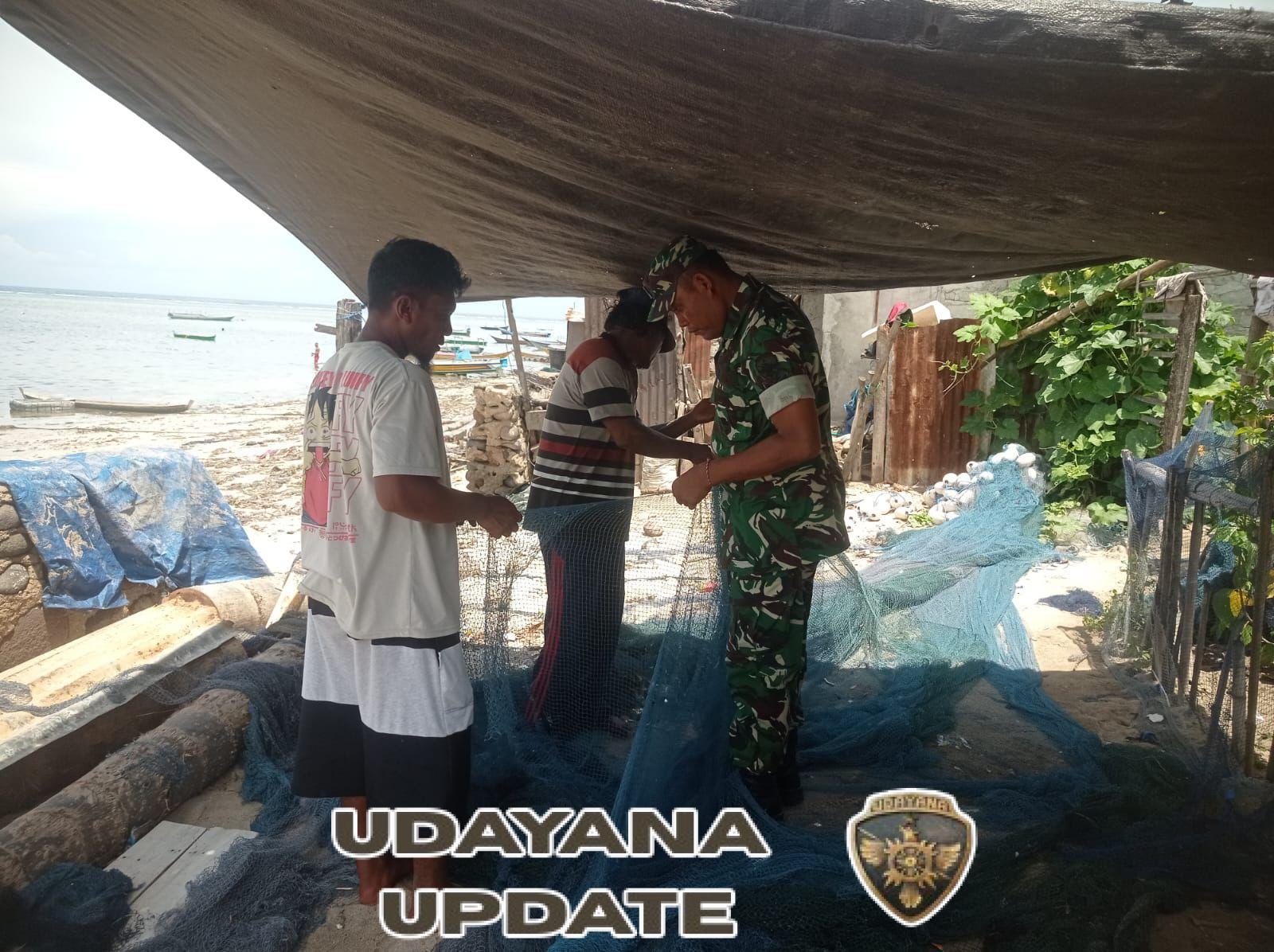 Babinsa Pandai Ajak Nelayan Waspadai Cuaca Saat Melaut