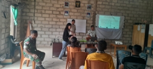 Babinsa Koramil 1627-03/Batutua Hadiri Diskusi Peningkatan Ekonomi Petani Rumput Laut di Desa Tasilo