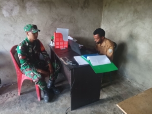 Babinsa Koramil 1602-03 Detusoko Tingkatkan Kerukunan Masyarakat Desa Numba