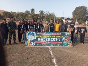 Babinsa Pemasar Amankan Turnamen Bola Mini Kades Cup I Maronge