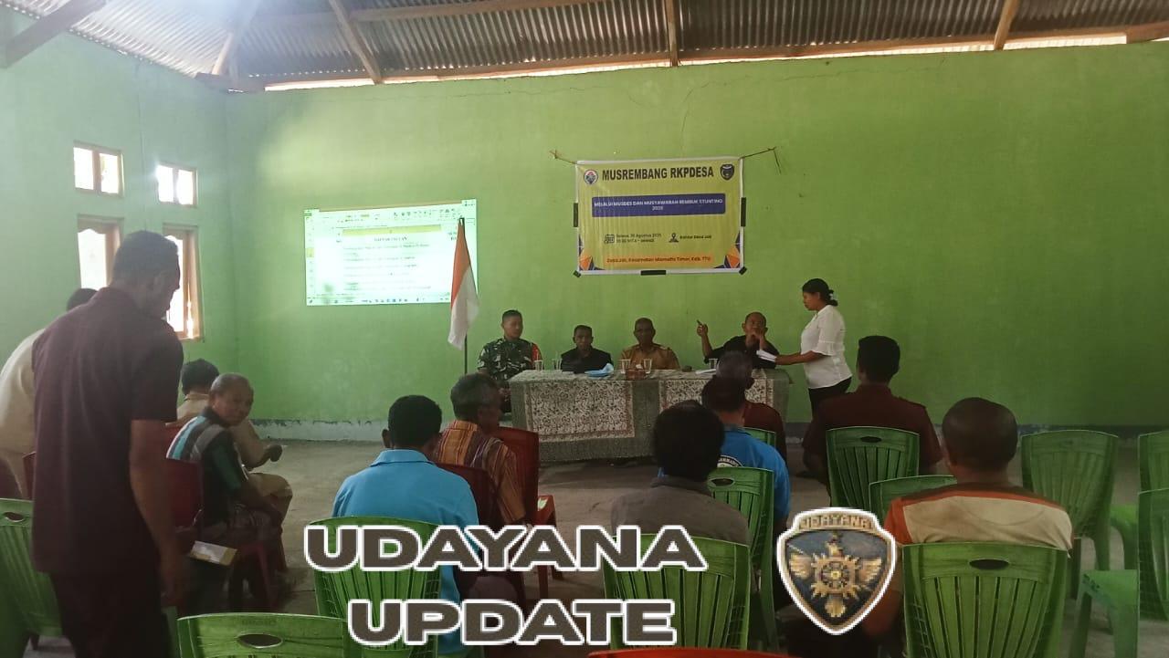 Babinsa dan Masyarakat Desa Jak Bahas Solusi Konkret Atasi Stunting