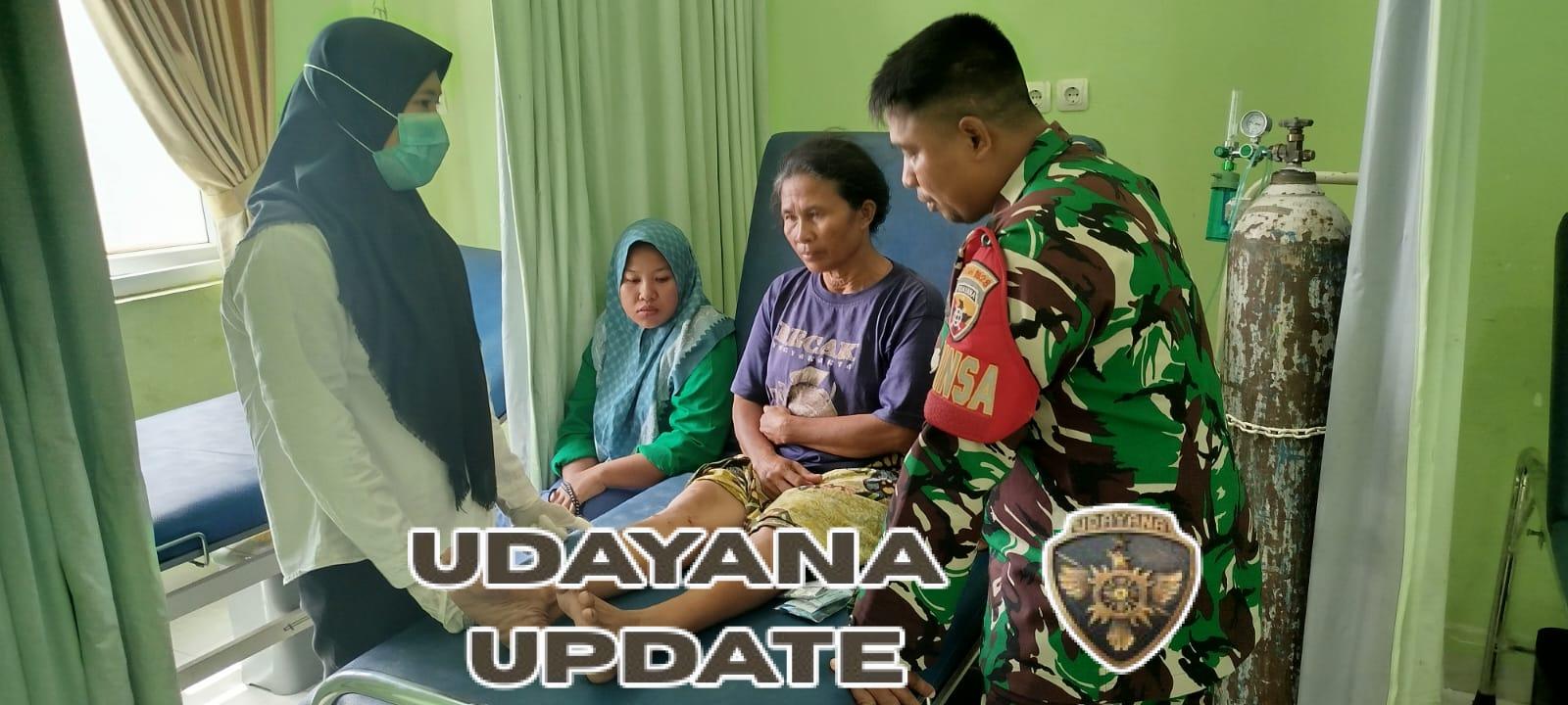 TNI Sigap Evakuasi Warga Korban Gigitan Anjing Rabies di Sumbawa Barat